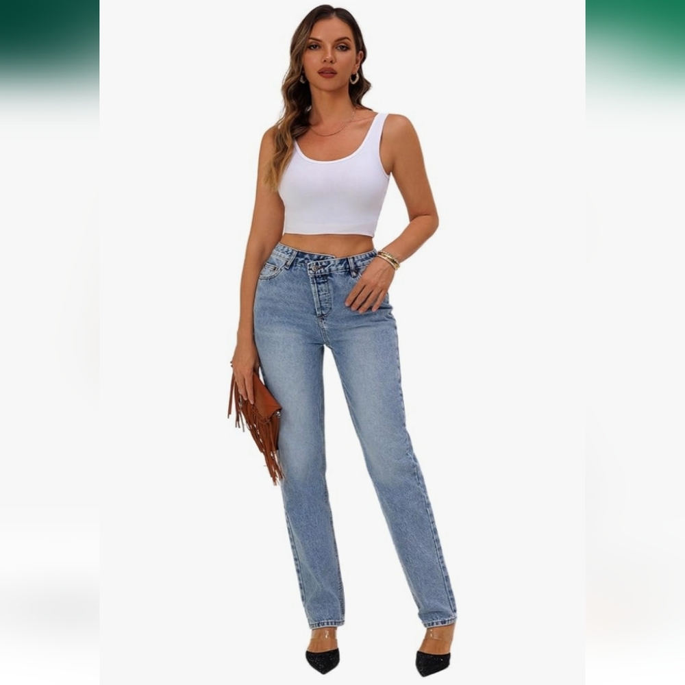 Doryee NWT Size 3 Boyfriend Jeans